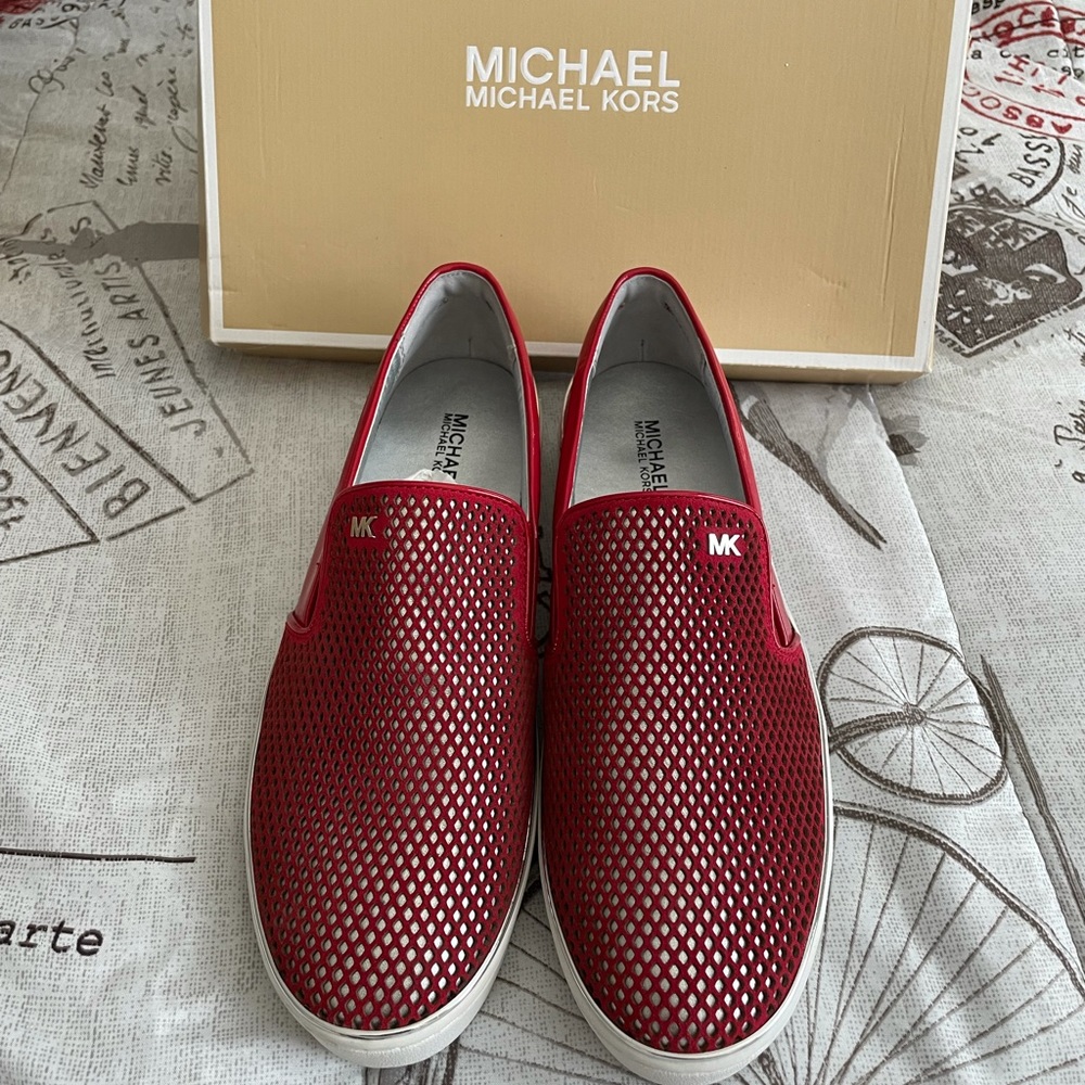 Michael Kors Sneakers!! Love Them! Downsizing!